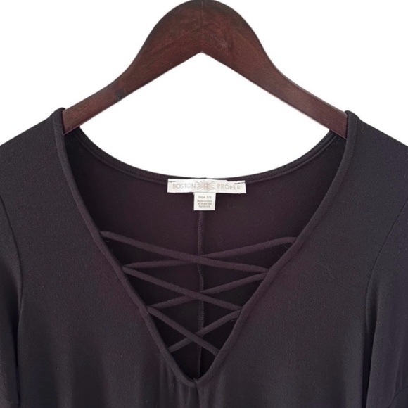 Boston Proper Black V-Neck Criss Cross Front 3/4 Sleeve Top Size XS New - Picture 2 of 5